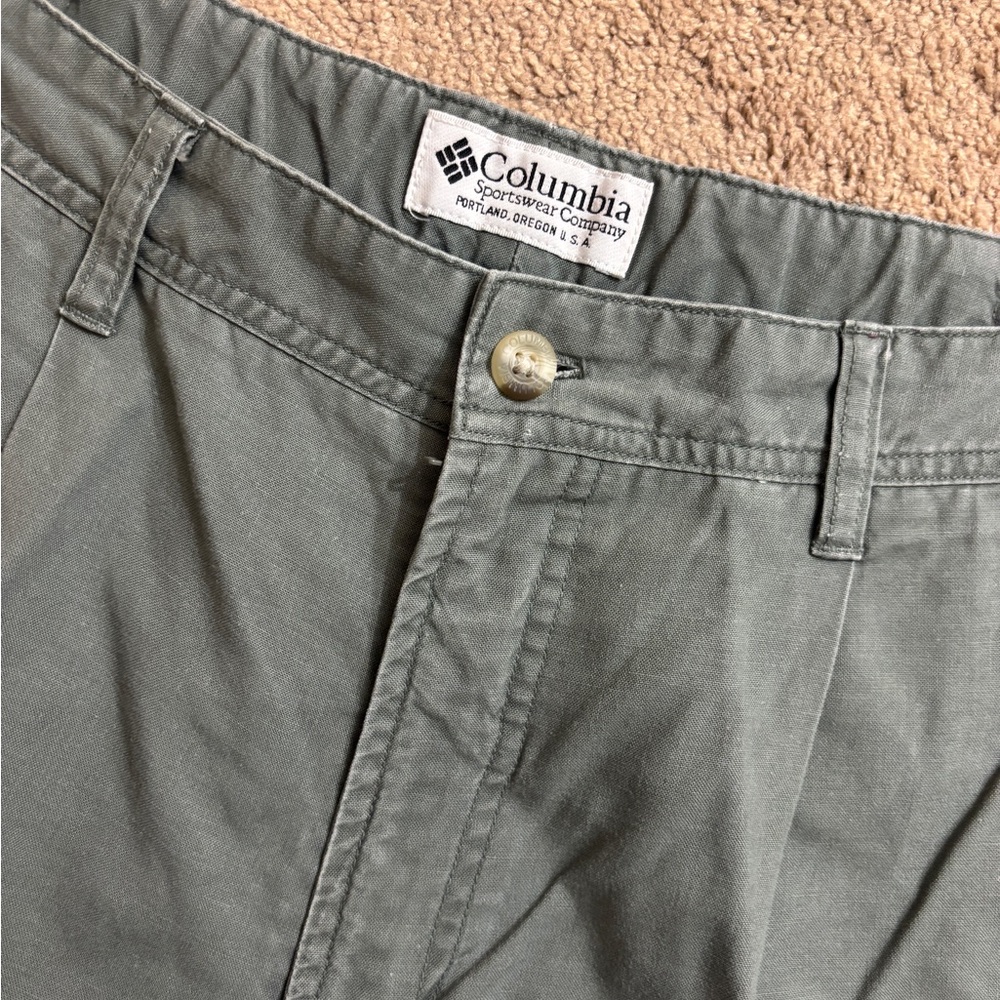 Columbia Slate Green Gray Chino Shorts